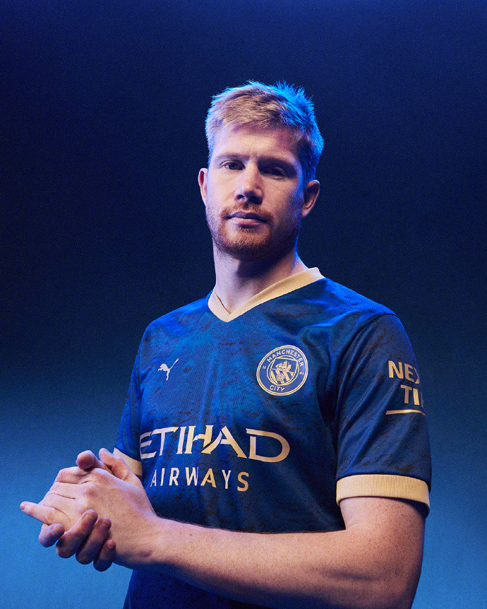 印度首富之子陪同梅西参观野生动物中心，体验传统宗教仪式（梅西在印度首富之子陪同下走访野生动物中心并参与传统宗教仪式）