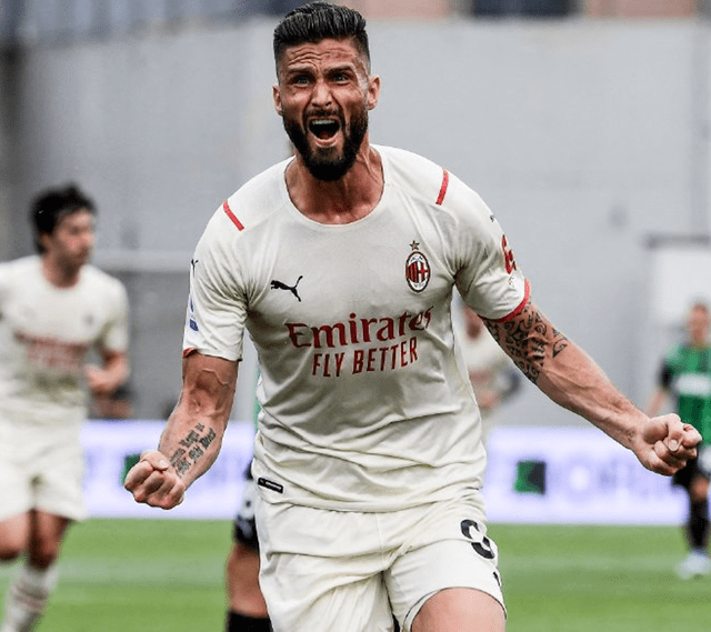 曼城主场对阵桑德兰，主场优势明显，福登状态火热，预计全取三分。（福登火热加持，曼城坐镇主场迎战桑德兰，三分志在必得）