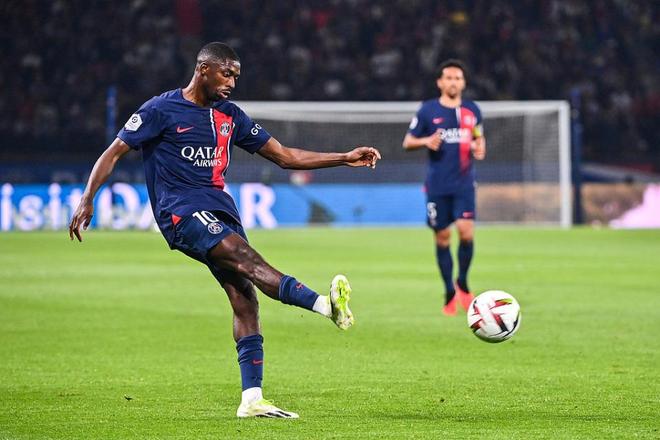 复盘曼联1-1西汉姆：阿莫林“反向换人”导致丢分，B费射门离谱