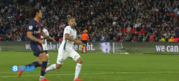 判若两队，武汉三镇前14轮5胜3平6负，后16轮1胜4平11负