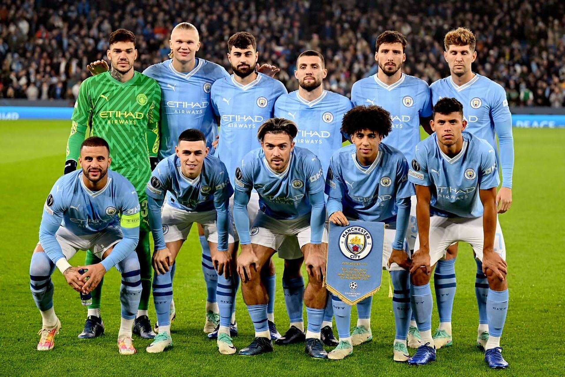 年度连斩55球！姆巴佩冲击C罗纪录，奋力创皇马历史新篇章（一年轰入55球！姆巴佩追击C罗纪录，力创皇马新纪元）