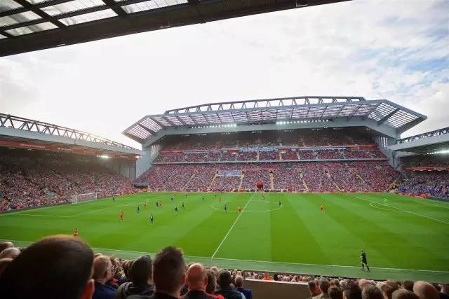 拜仁3-1逆转葡体，格纳布里传射、卡尔、塔破门，基米希乌龙（拜仁3-1逆转葡体：格纳布里一传一射，卡尔与塔建功，基米希自摆乌龙）