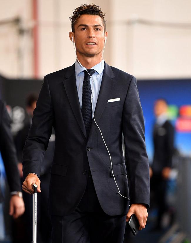 名宿：尼科-帕斯像托蒂，他是意甲最好的球员理应回皇马效力（名宿盛赞尼科-帕斯堪比托蒂：意甲最佳，理应回归皇马）